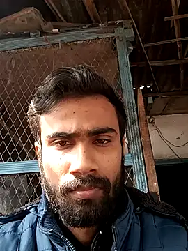 Snapshot of Skinny_Bigass_23 chatting on January 3, 6:11 am Skinny Bigass 23 online show from January 3, 6:11 am