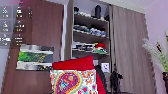 AnthonyWhite24 online show from January 13, 10:30 am