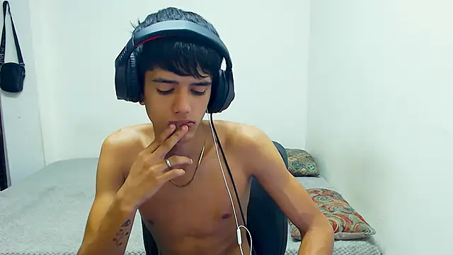 Cris curry online show from February 14, 2:02 pm