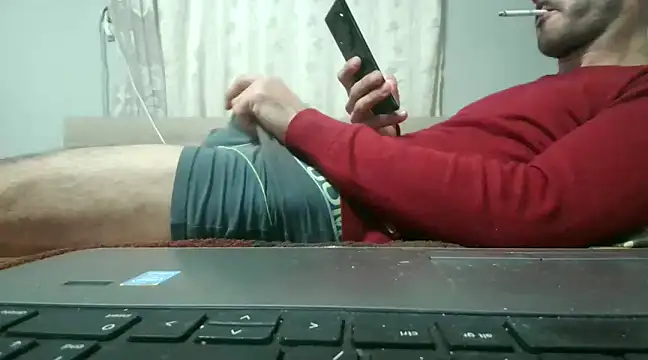 kisandgioni online show from December 11, 3:44 pm