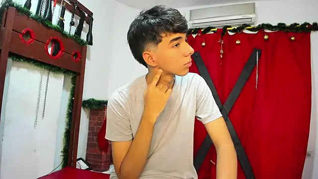 Harry LatinBoy online show from December 14, 8:08 pm