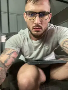 DimitriSullivan  online show from February 22, 5:23 am