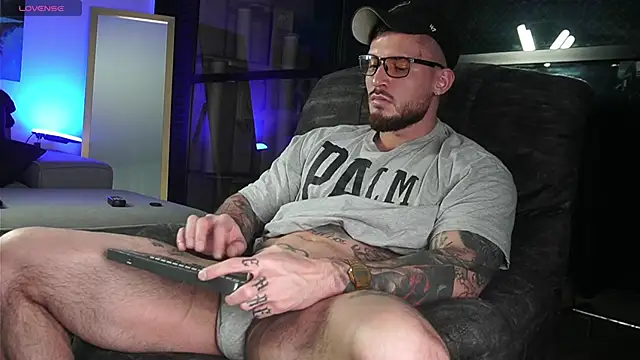 DimitriSullivan  online show from February 5, 4:06 am