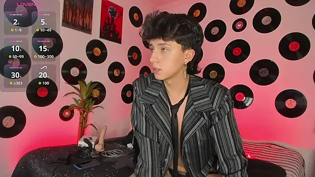 juandaaap online show from February 2, 11:35 pm