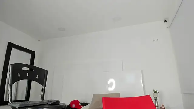 Dylan Taylor online show from December 22, 9:33 am