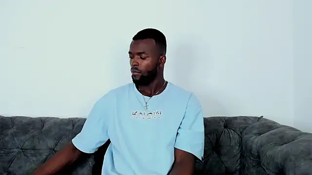 Dylan Taylor online show from October 12, 2:49 am