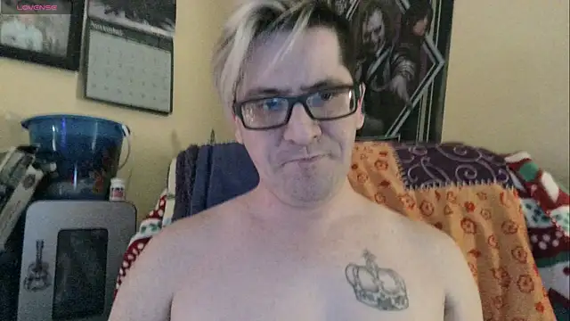 Snapshot of AryanJCole666 chatting on December 14, 10:39 pm AryanJCole666 online show from December 14, 10:39 pm