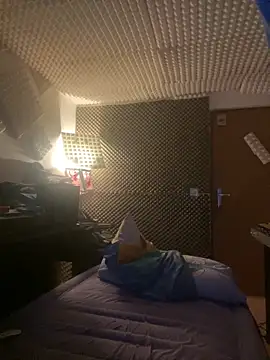 zenzero87 online show from March 12, 5:53 pm