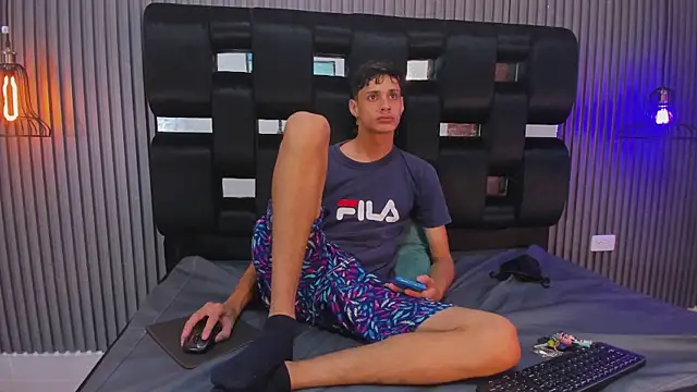 Alex Strip  online show from January 29, 6:07 pm