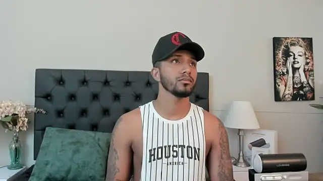 Robin Rief online show from September 18, 4:14 am