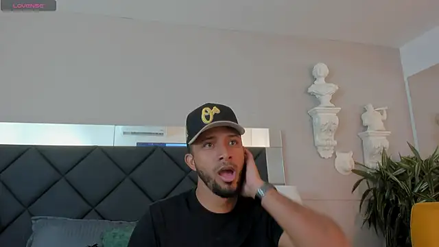 Robin Rief online show from November 23, 3:50 am