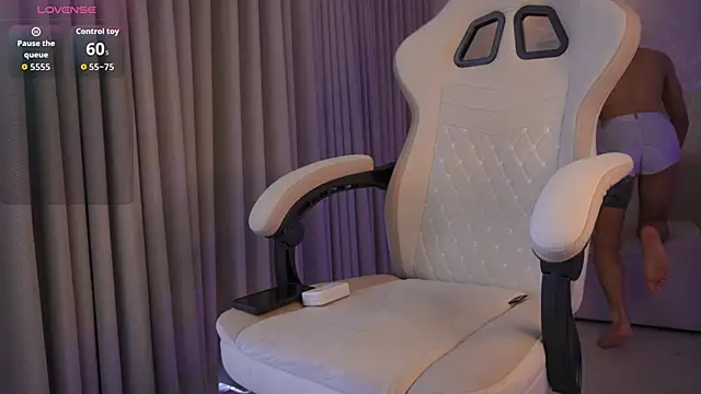 Dammon Stallion online show from February 26, 4:19 pm