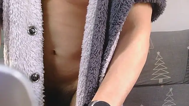 866532 online show from March 27, 8:26 am