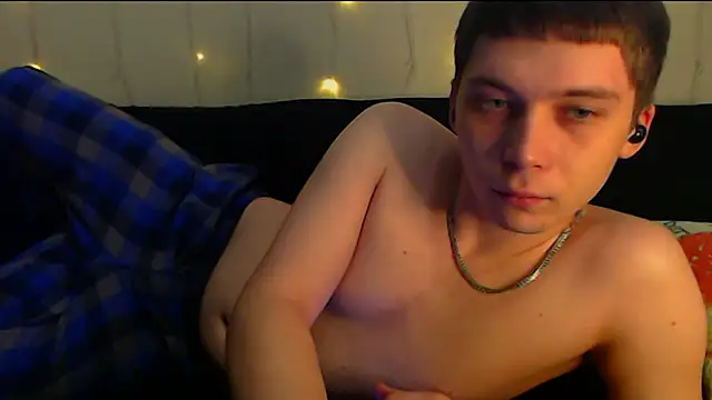 Snapshot of __sugarrebit chatting on December 21, 12:31 am   sugarrebit online show from December 21, 12:31 am