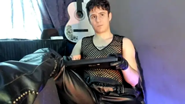 Antonello Vannucci online show from December 5, 5:20 pm