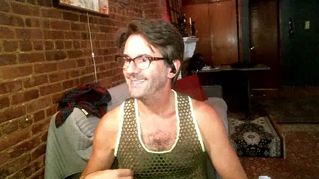 Johnny Bottoms online show from October 3, 9:20 pm