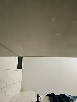 GildanK18 online show from October 25, 2:52 pm