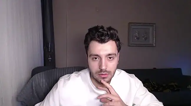 Snapshot of handsomeee04 chatting on March 17, 9:46 pm handsomeee04 online show from March 17, 9:46 pm