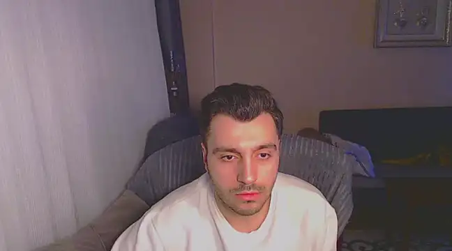 Snapshot of handsomeee04 chatting on February 28, 5:04 pm handsomeee04 online show from February 28, 5:04 pm