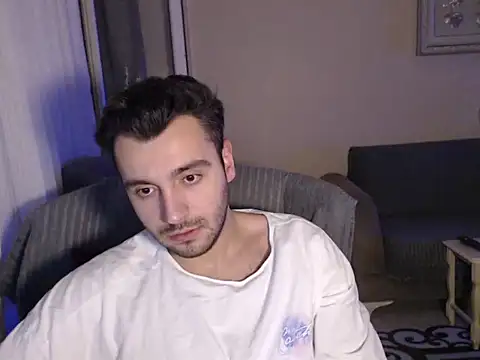 Snapshot of handsomeee04 chatting on October 8, 10:36 pm handsomeee04 online show from October 8, 10:36 pm