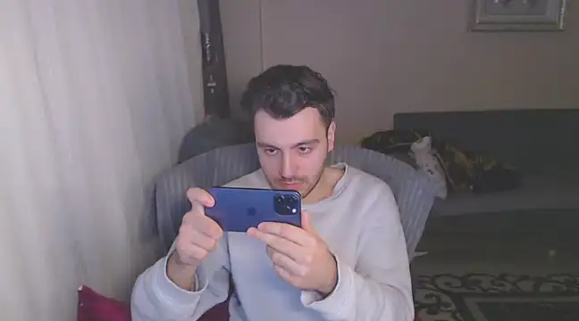 Snapshot of handsomeee04 chatting on March 7, 9:38 pm handsomeee04 online show from March 7, 9:38 pm