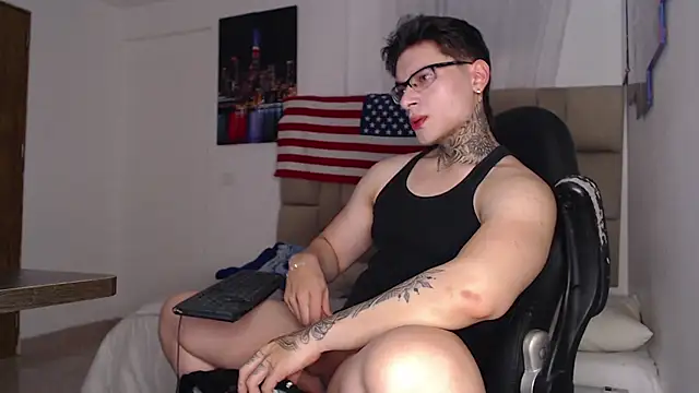 DennisWalkerr online show from February 1, 12:29 am