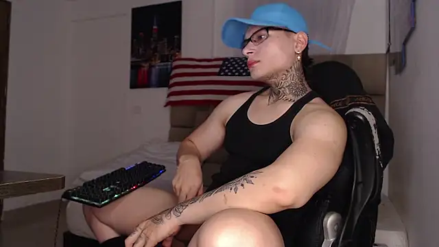 DennisWalkerr online show from March 10, 11:27 pm