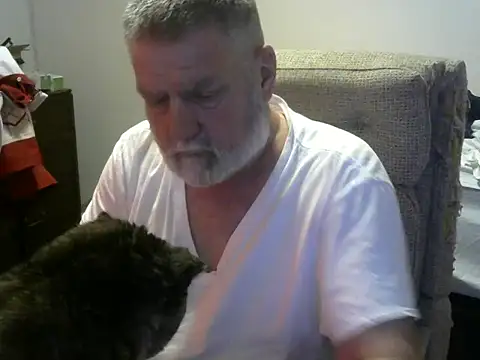 viejo oso online show from October 8, 3:44 am