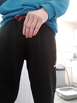 krecik1988 online show from February 17, 9:30 am