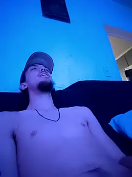 charmingHWC online show from December 31, 3:23 am