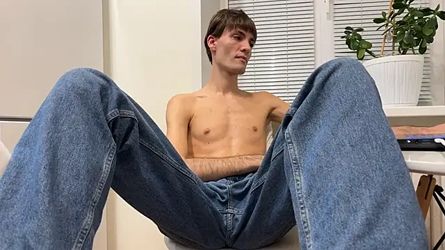 BrendanSilvers online show from April 6, 8:20 pm