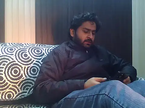 indihotguy online show from January 17, 8:00 pm