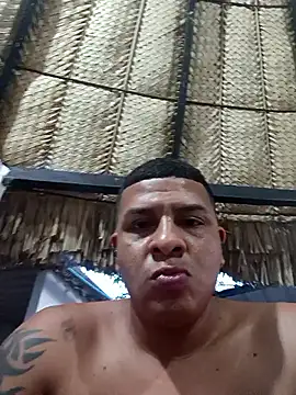 luchitorey95 online show from February 27, 11:04 pm