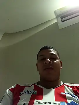 luchitorey95 online show from February 7, 5:20 am