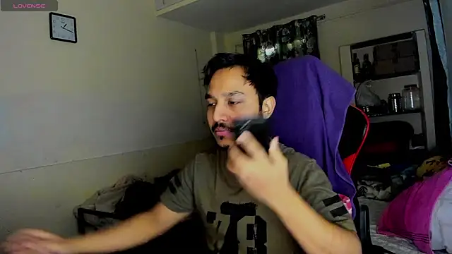 Snapshot of fuckkboy101 chatting on February 8, 7:37 am fuckkboy101 online show from February 8, 7:37 am