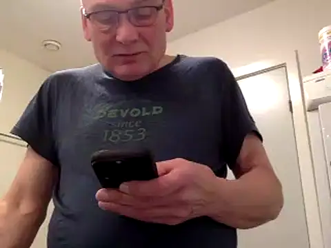 Parleg2 online show from February 5, 6:04 pm