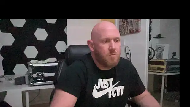 ozmit online show from January 24, 4:27 am