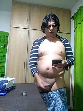 Snapshot of escorpio50jt chatting on January 4, 6:09 am escorpio50jt online show from January 4, 6:09 am