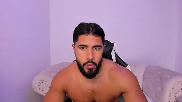 Santiago huntt online show from February 11, 7:08 pm