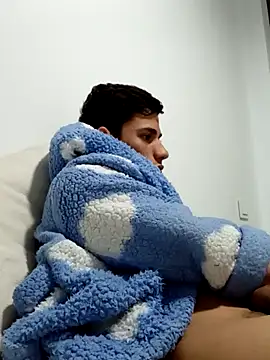 Mikeherz777 online show from November 17, 9:01 am