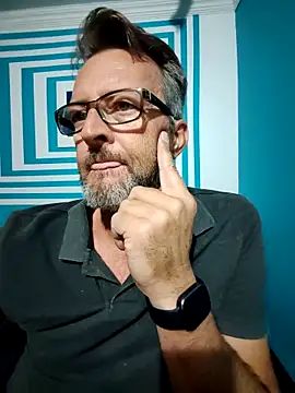 itsmeyes69 online show from February 14, 10:48 pm