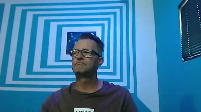 itsmeyes69 online show from January 24, 8:34 am