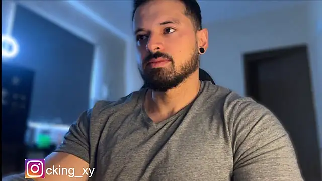 Snapshot of Lucasfit24 chatting on October 20, 2:21 pm Lucasfit24 online show from October 20, 2:21 pm