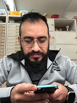 leonardohot1987 online show from January 24, 5:42 pm