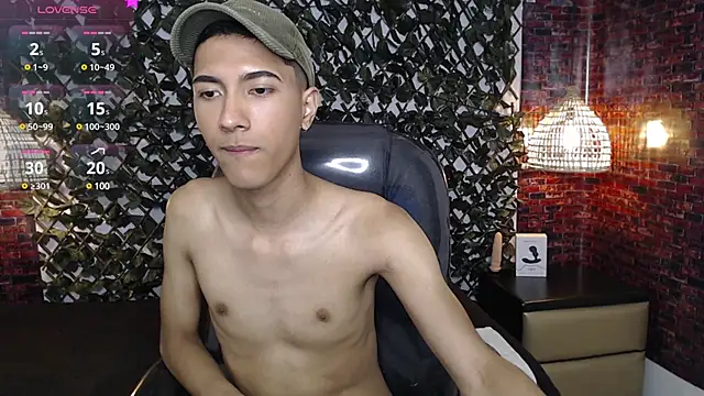 HarolddXL online show from February 22, 1:34 pm