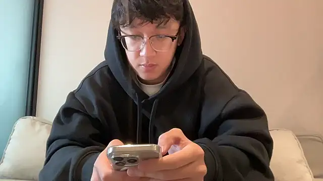 HHAARRYYXXL online show from February 12, 3:18 am