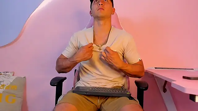 BrandonColee online show from January 10, 12:20 pm