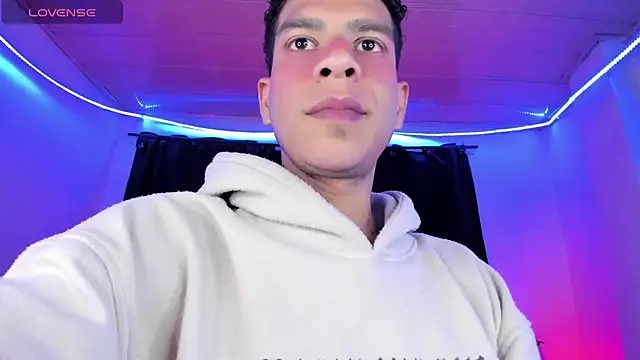 Ethan Boyy online show from April 9, 9:21 pm