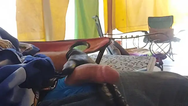 bwcbeat83 online show from December 20, 9:00 pm