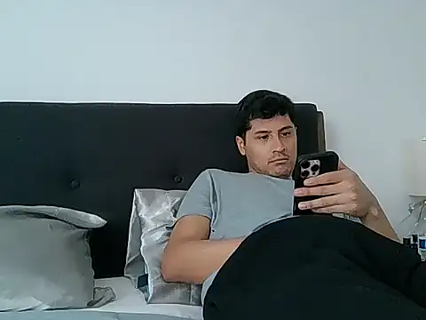 PerroDemonioHot online show from February 25, 10:11 pm